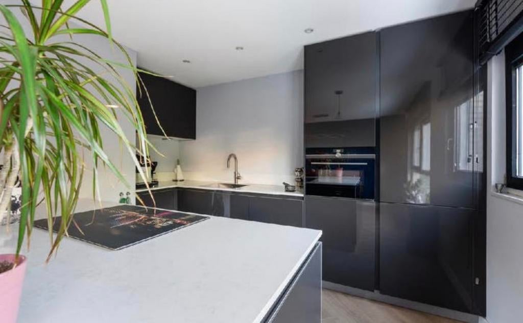 Complete keuken, Huis en Inrichting, Ophalen of Verzenden, Zo goed als nieuw, Graniet of Steen, Hoekkeuken