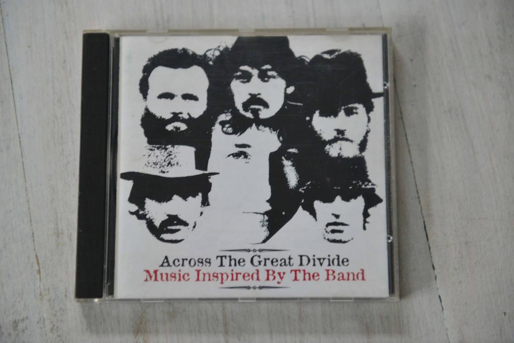 ACROSS THE GREAT DIVIDE == Music Inspired by The Band, Verzenden, Zo goed als nieuw