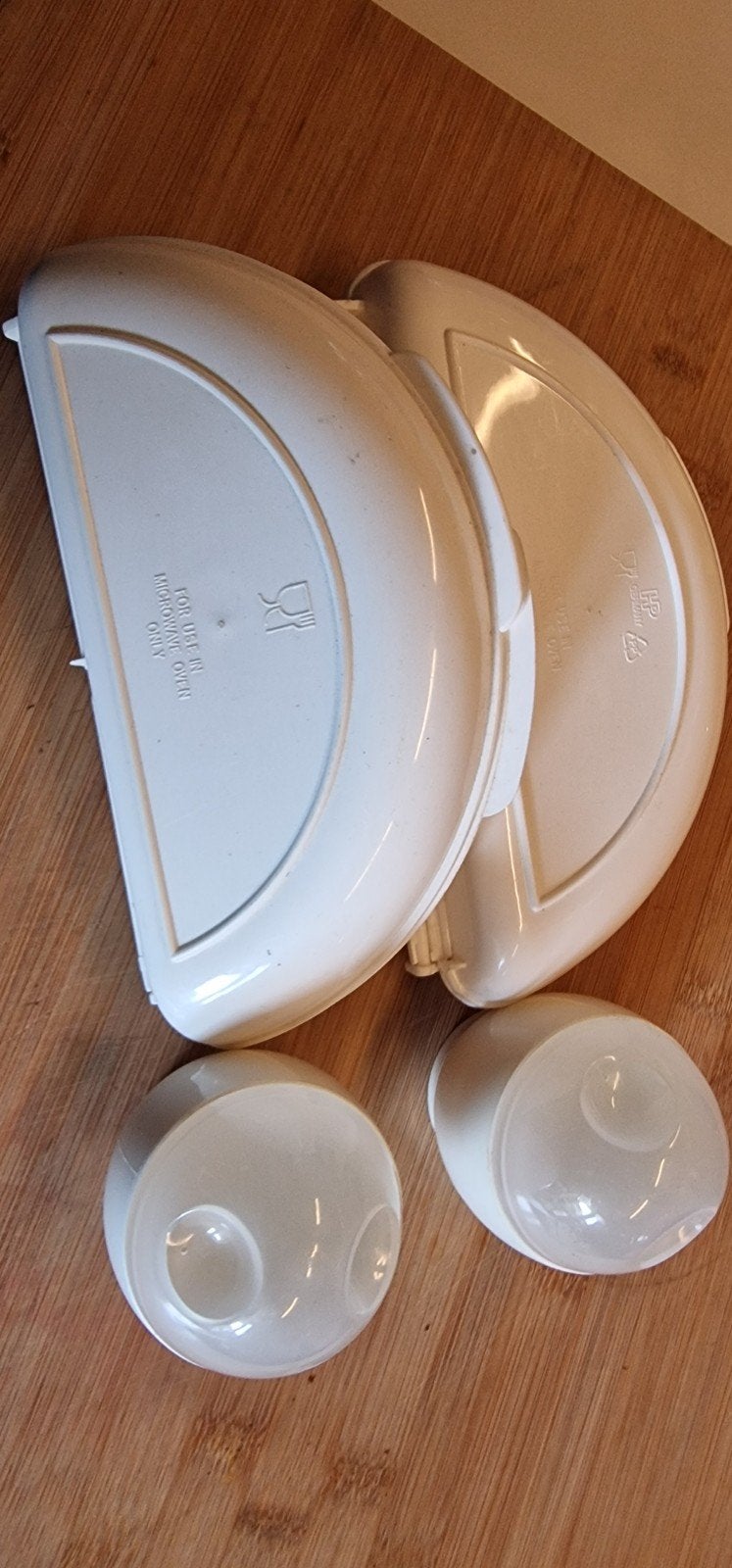 Tupperware magnetronkommen en eierkokers, Huis en Inrichting, Ophalen of Verzenden, Zo goed als nieuw, Wit, Magnetronbestendig