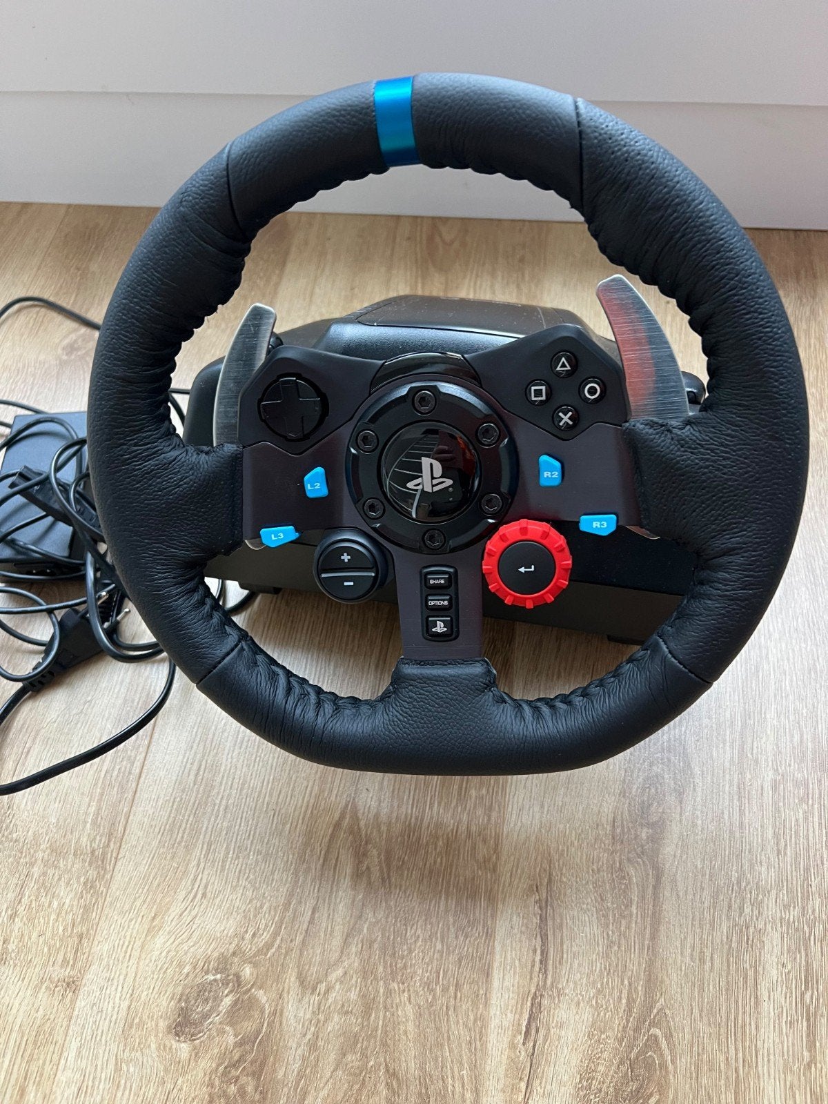 Logitech G29 Driving Force Racing Wheel + Pedalen, Ophalen, 1 speler, Racen en Vliegen, Zo goed als nieuw