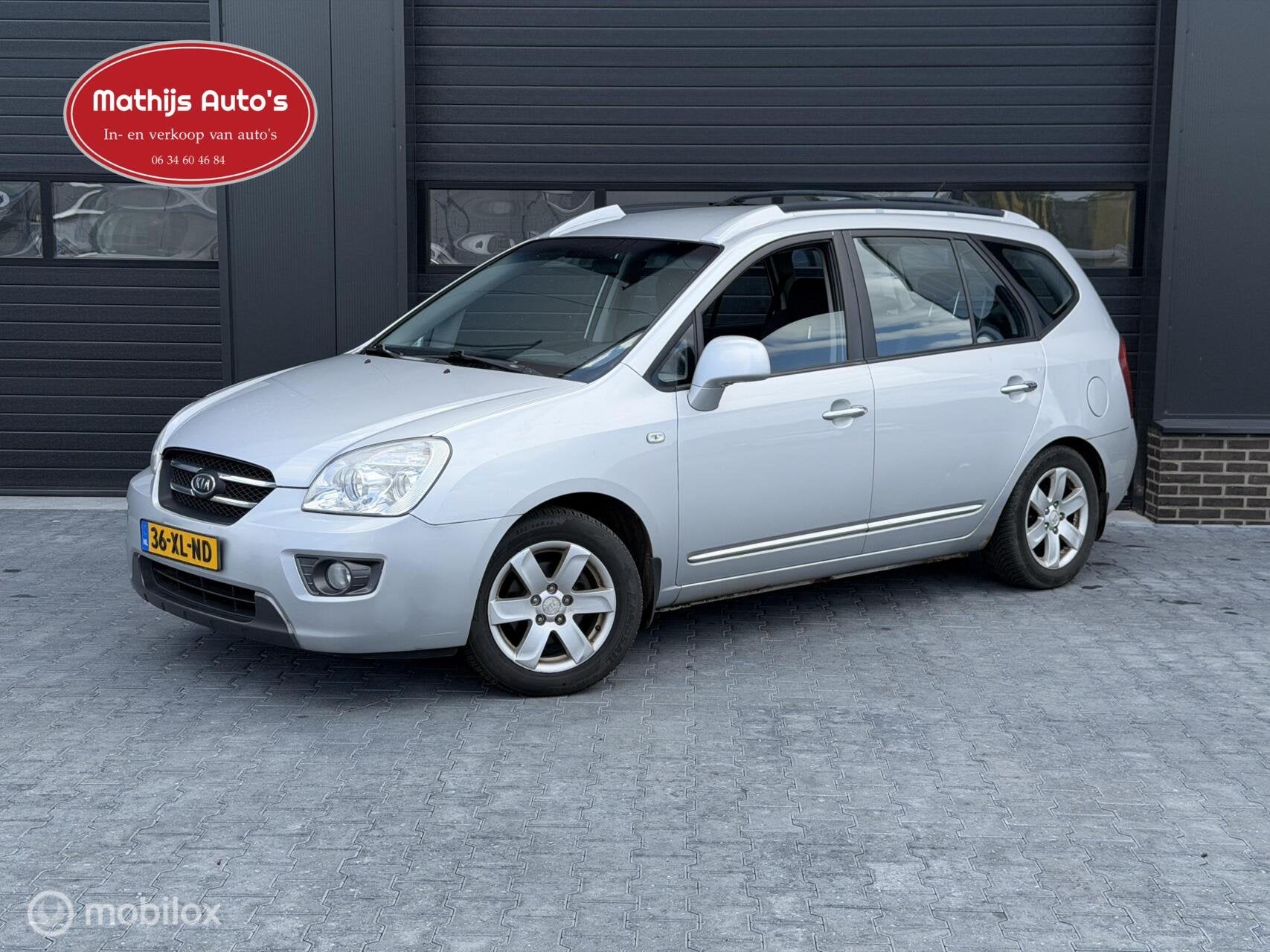 Kia Carens 2.0 CVVT X-ecutive Automaat Clima!, 1998 cc, 4 cilinders, 700 kg, Origineel Nederlands