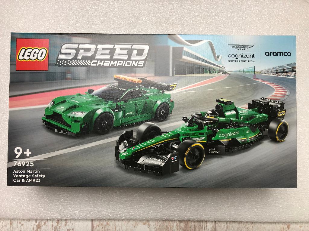 LEGO® 76925 - Aston Martin F1 Safety Car & AMR23 *Nieuw*, Lego, Nieuw, Complete set, Ongeopend/sealed