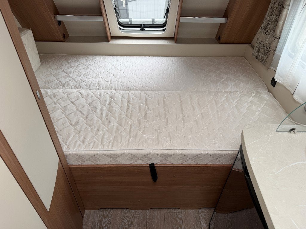Foto 9 van HOBBY De Luxe 440 SF ’21 (Vastbed 210cm)