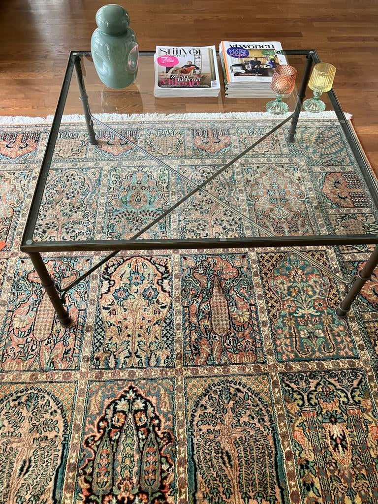 Glazen salontafel met metalen onderstel, Huis en Inrichting, Tafels | Salontafels, Ophalen, Vierkant, Zo goed als nieuw, Glas