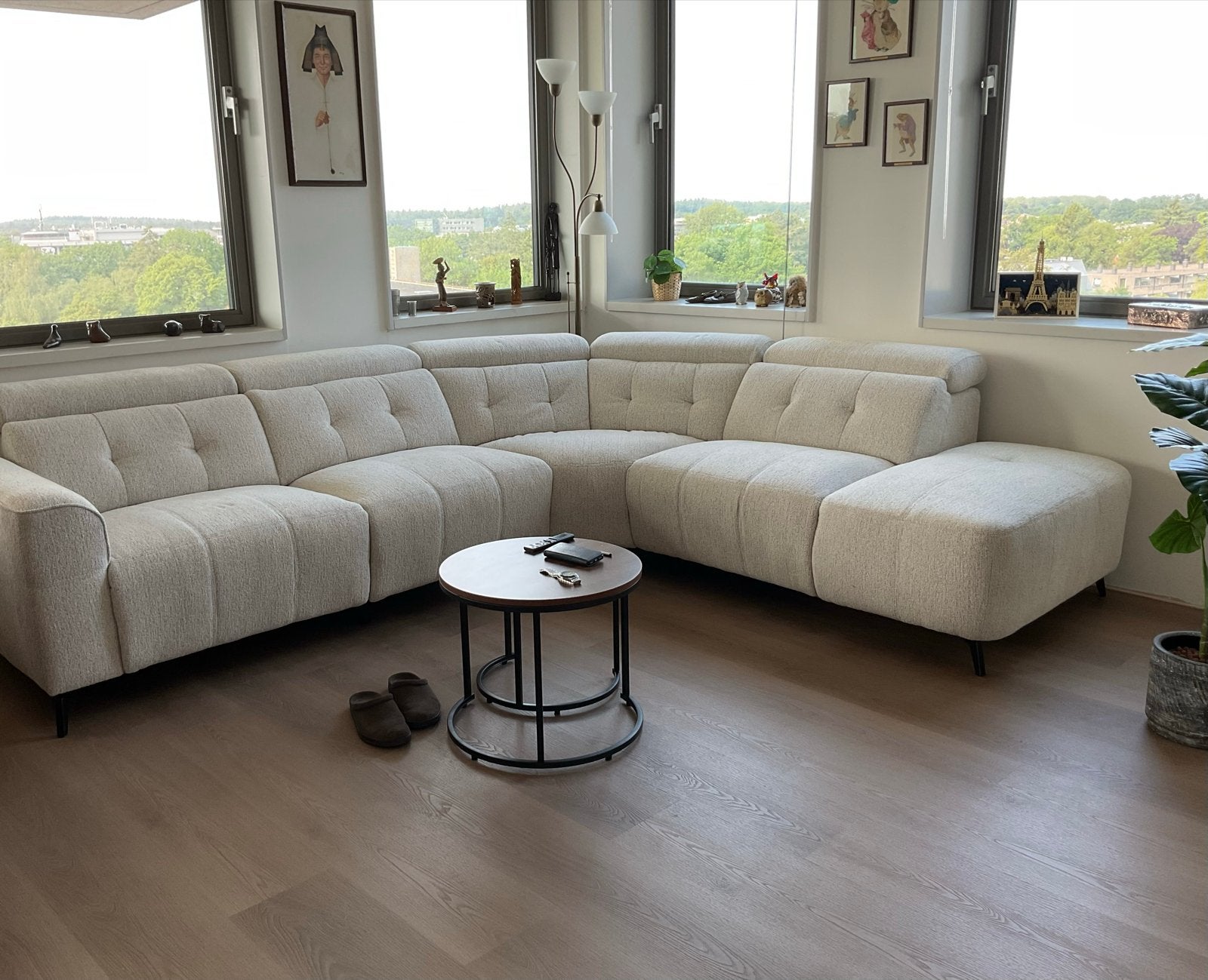 Hoekbank met Elektrische relaxfunctie in 1 deel (3 mnd oud), Huis en Inrichting, Banken | Bankstellen, Ophalen, Minder dan 75 cm