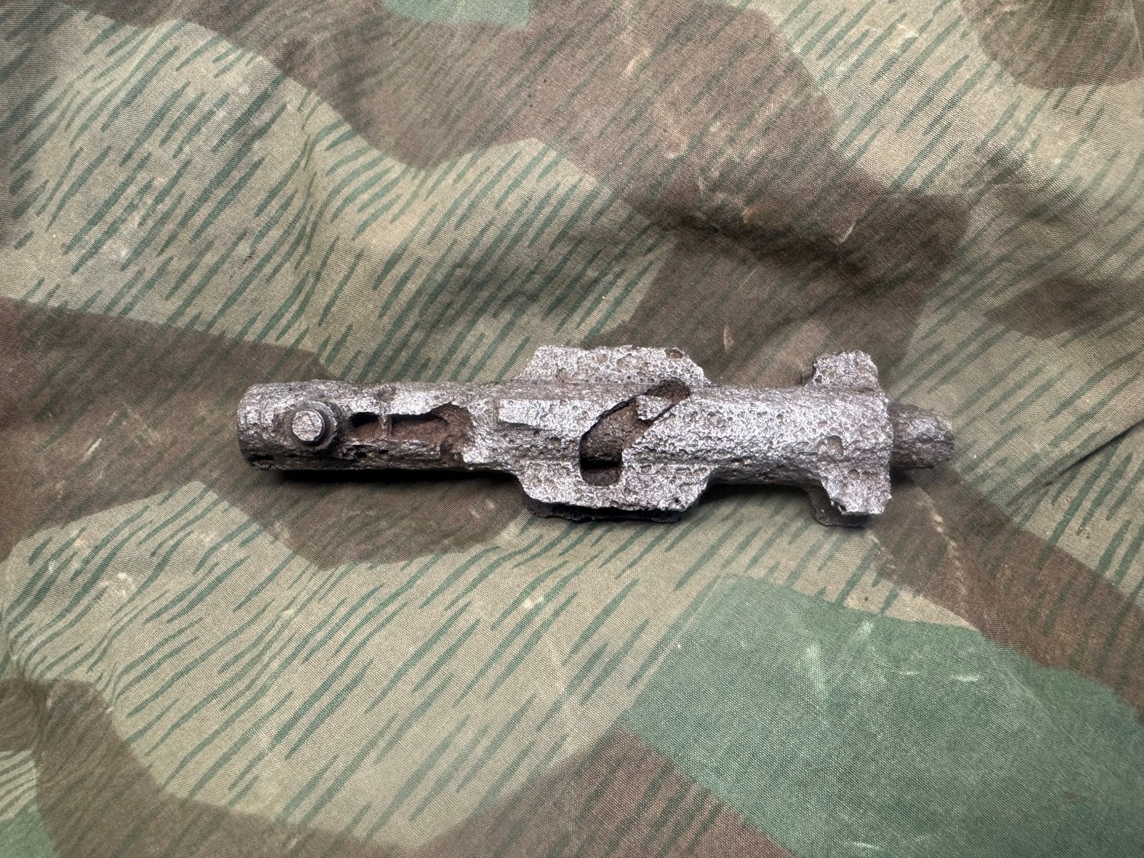 Ww2 duitse mg34 bolt, Ophalen of Verzenden, Duitsland, Hulzen of Bodemvondsten