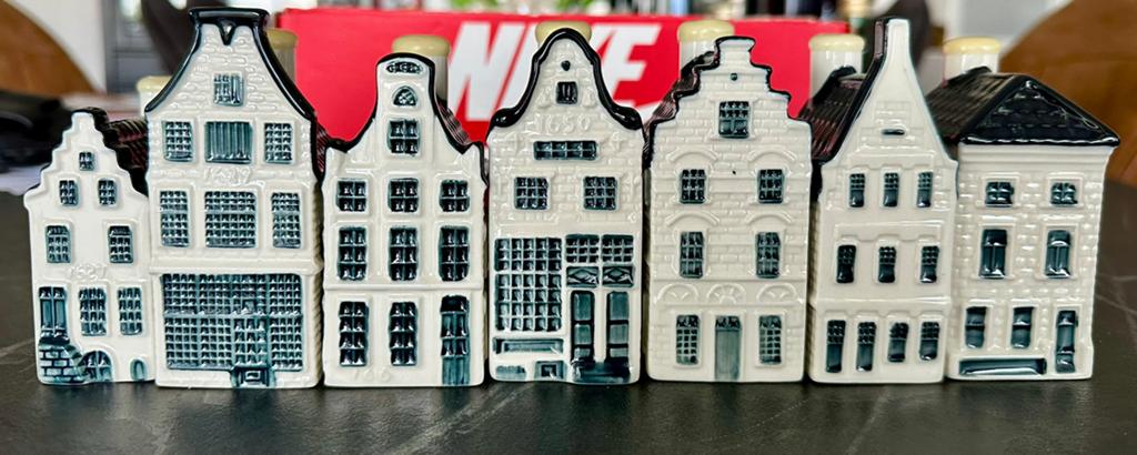 7 Nieuwe en gave KLM huisjes - Nrs. 2, 11, 12, 19, 26, 31, 3, Verzamelen, KLM Huisjes, Ophalen of Verzenden, Nieuw, 1 t/m 20