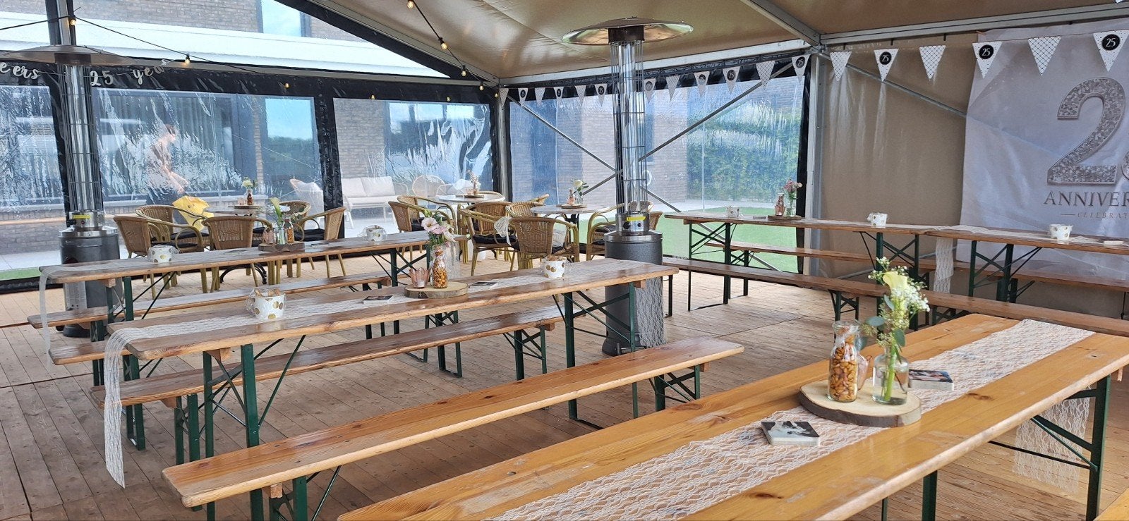 Bruiloft decoratie, Ophalen
