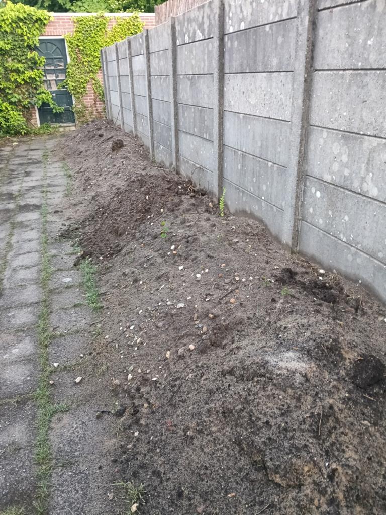 Gratis zwarte grond, Tuin en Terras, Ophalen of Verzenden, Hout, Minder dan 3 meter, 1 tot 2 meter