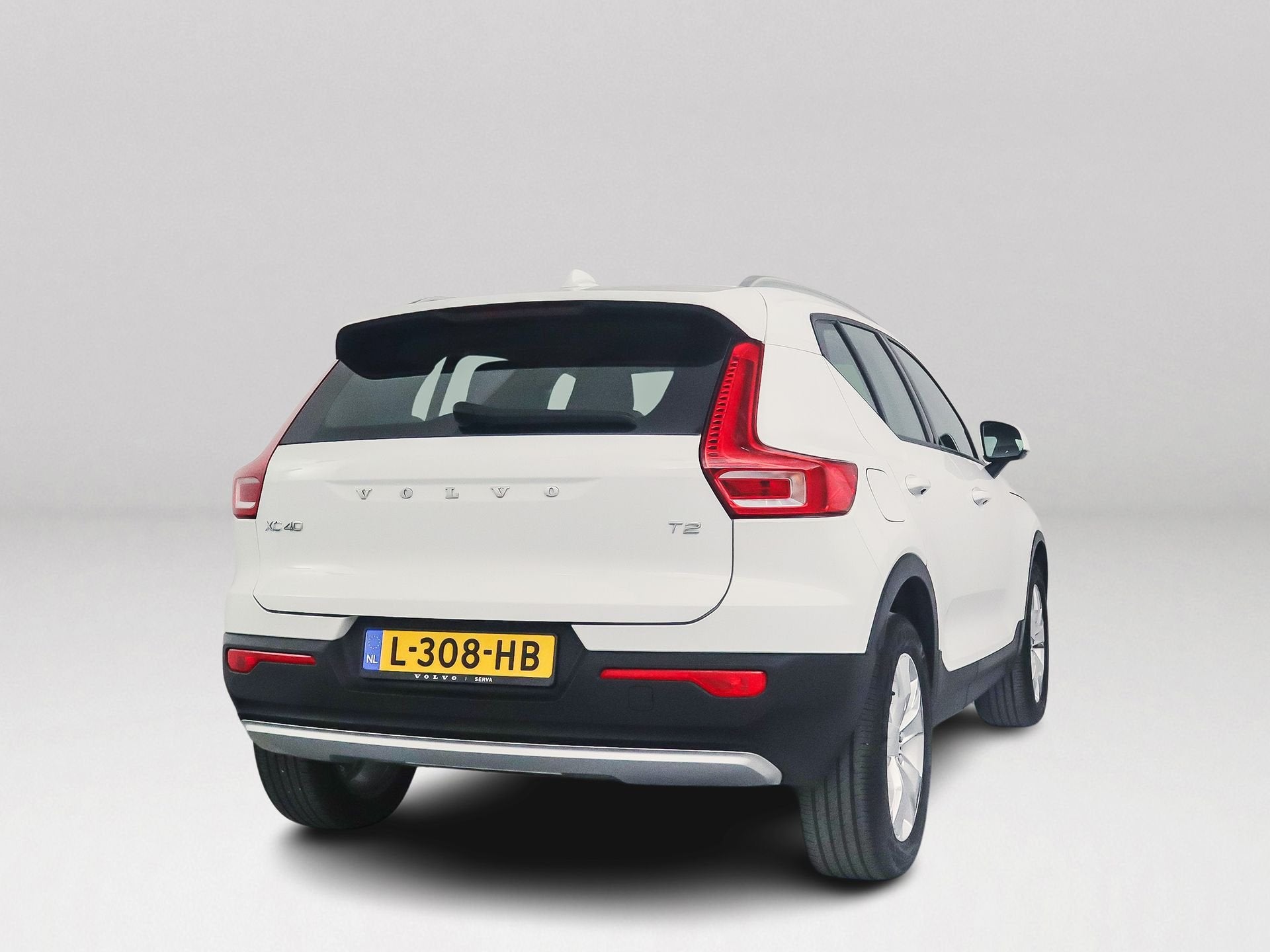 Volvo XC40 T2 Momentum | Park assist | Cruise control | Clim, Voorwielaandrijving, Stof, Gebruikt, Wit