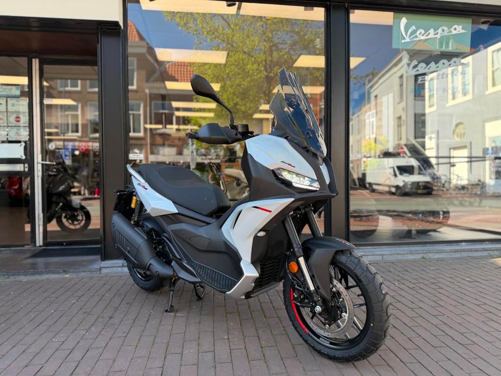 APRILIA SR GT 400 CC EURO5+ 2026 | 4 JAAR FABRIEKSGARANTIE |, Motoren, Motoren | Aprilia, 400 cc, Scooter, Piaggio, Viale Rinaldo Piaggio
56025  Pontedera, NL