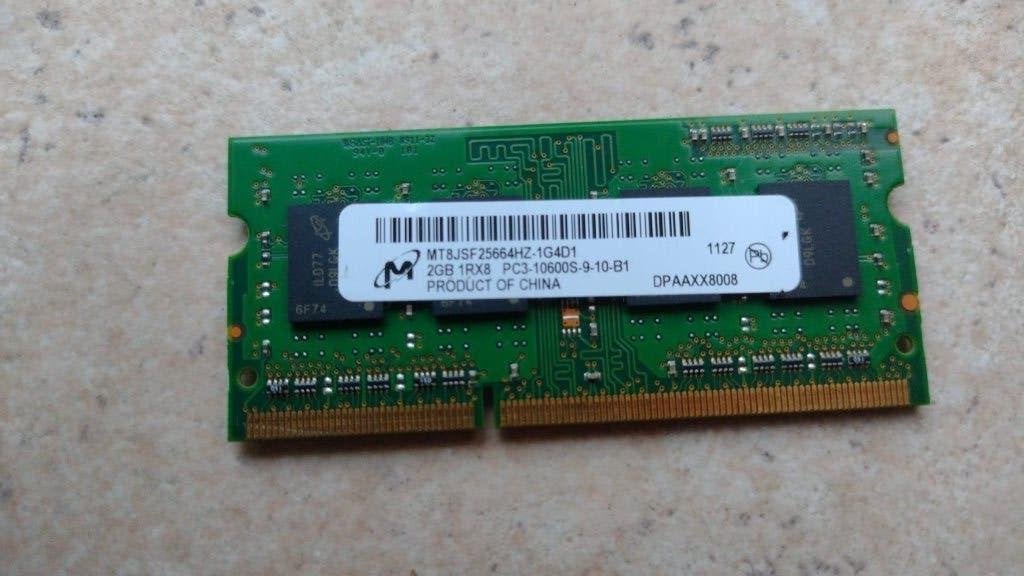 Micron 2GB DDR3 Laptop Geheugen | PC3-10600S, Computers en Software, RAM geheugen, DDR3, Ophalen of Verzenden, Zo goed als nieuw