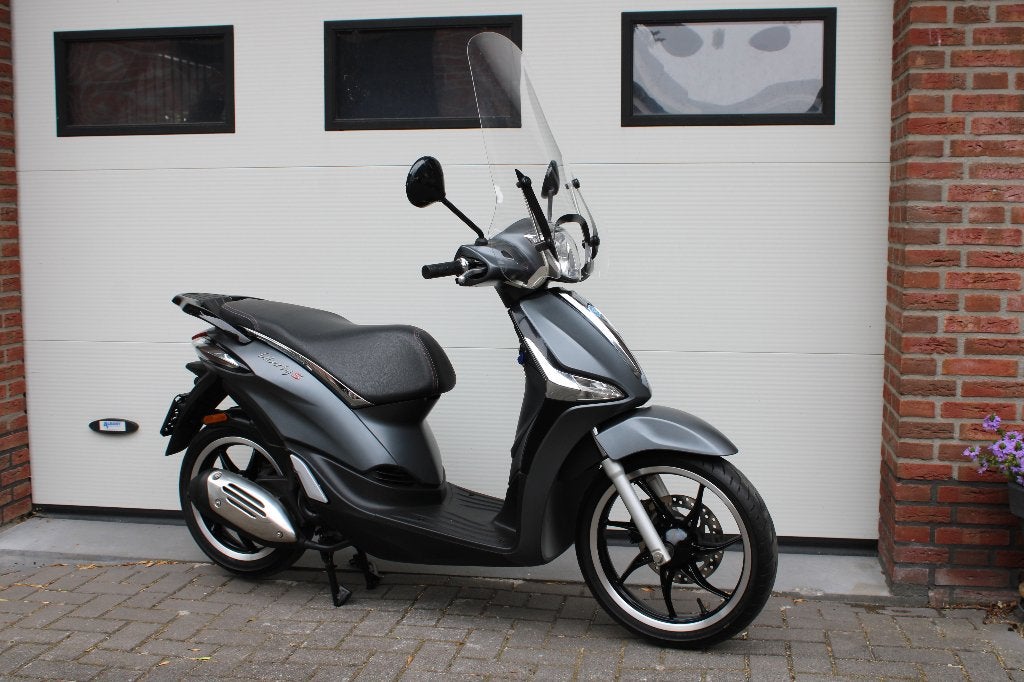 Piaggio Liberty S Mat grijs (2018) Injectie 16 inch wielen, Ophalen, Gebruikt, Overige modellen, Benzine