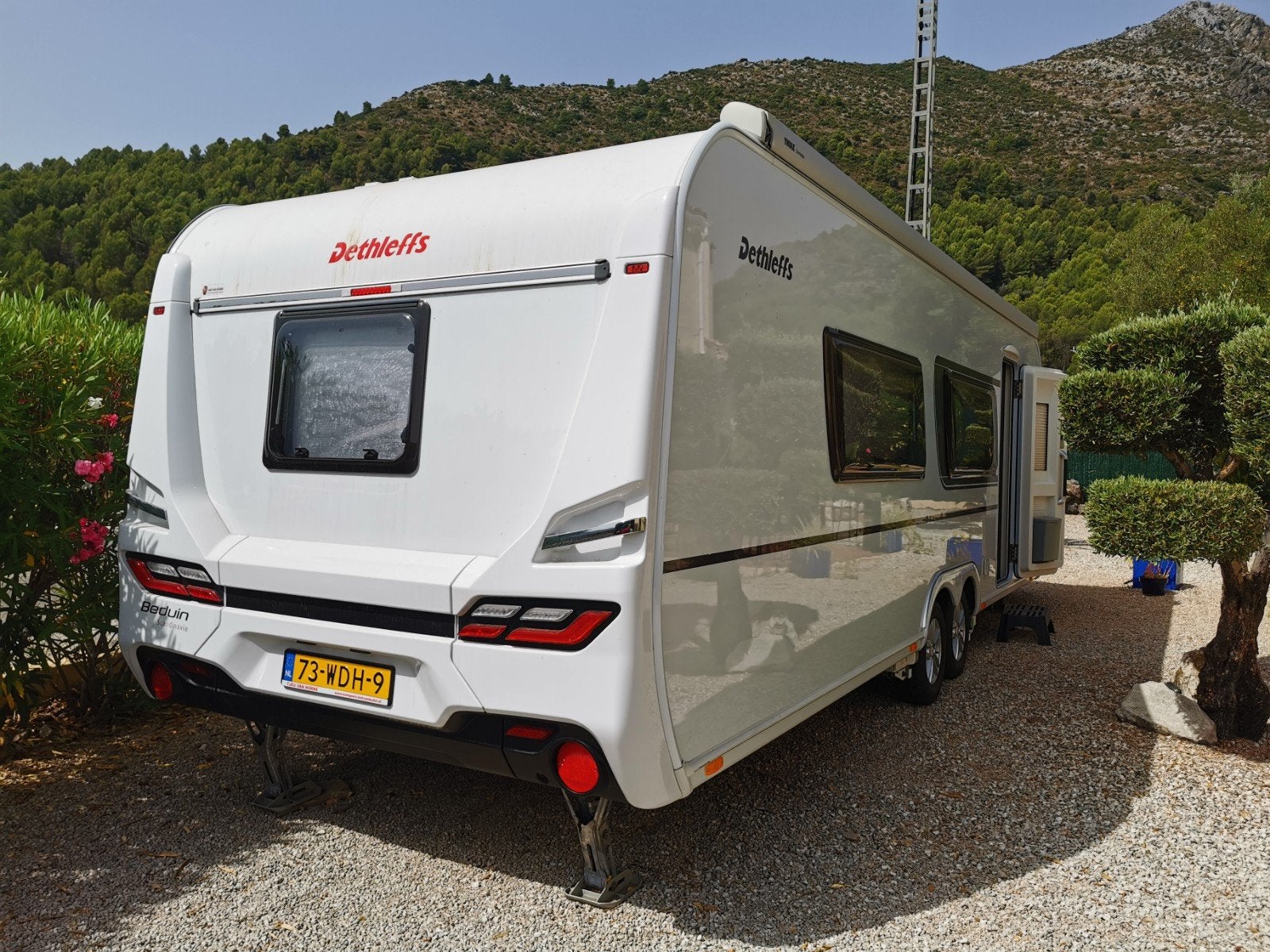Te koop Dethleffs Beduin 690 BQT, Caravans en Kamperen, Kachel, Rondzit, 7 tot 8 meter, Particulier