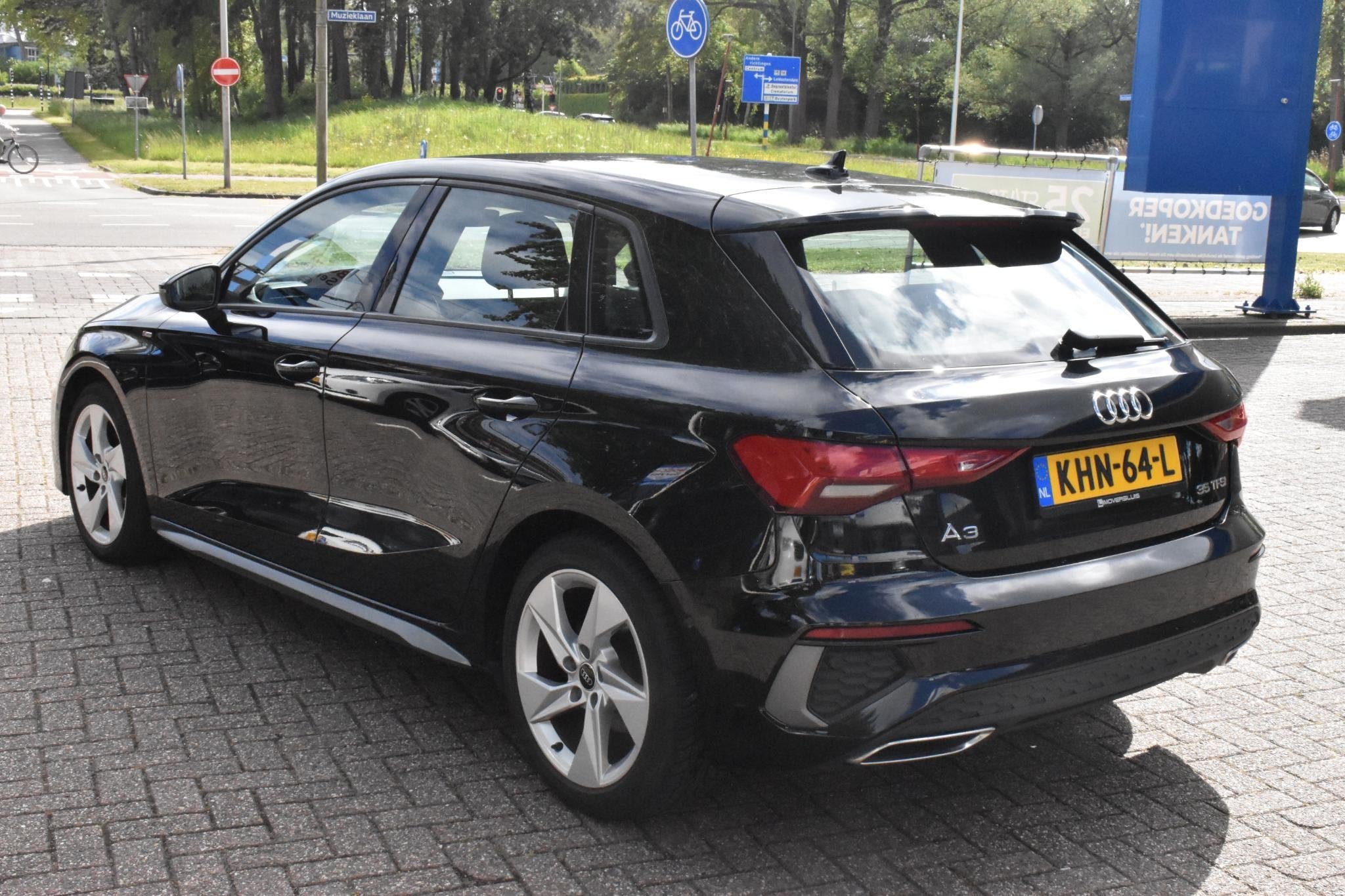 Audi A3 Sportback 35 TFSI S edition S-line | Leder | Adaptie, Auto's, 4 cilinders, 150 pk, Zwart, Leder