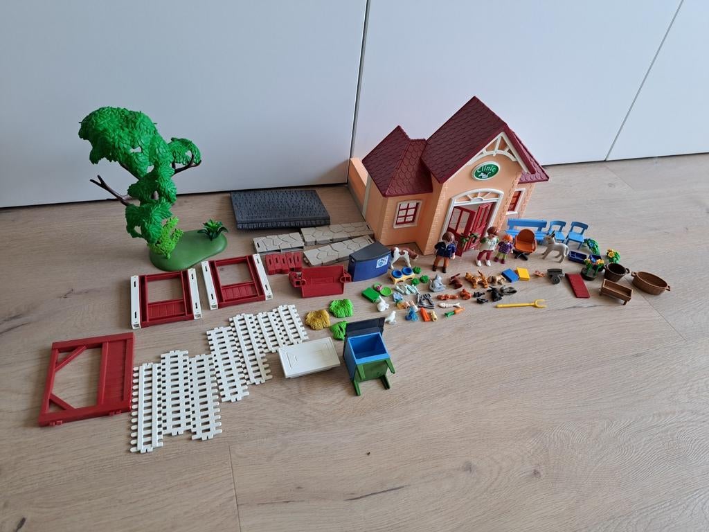 Playmobil dierenkliniek 5529, Ophalen of Verzenden, Zo goed als nieuw