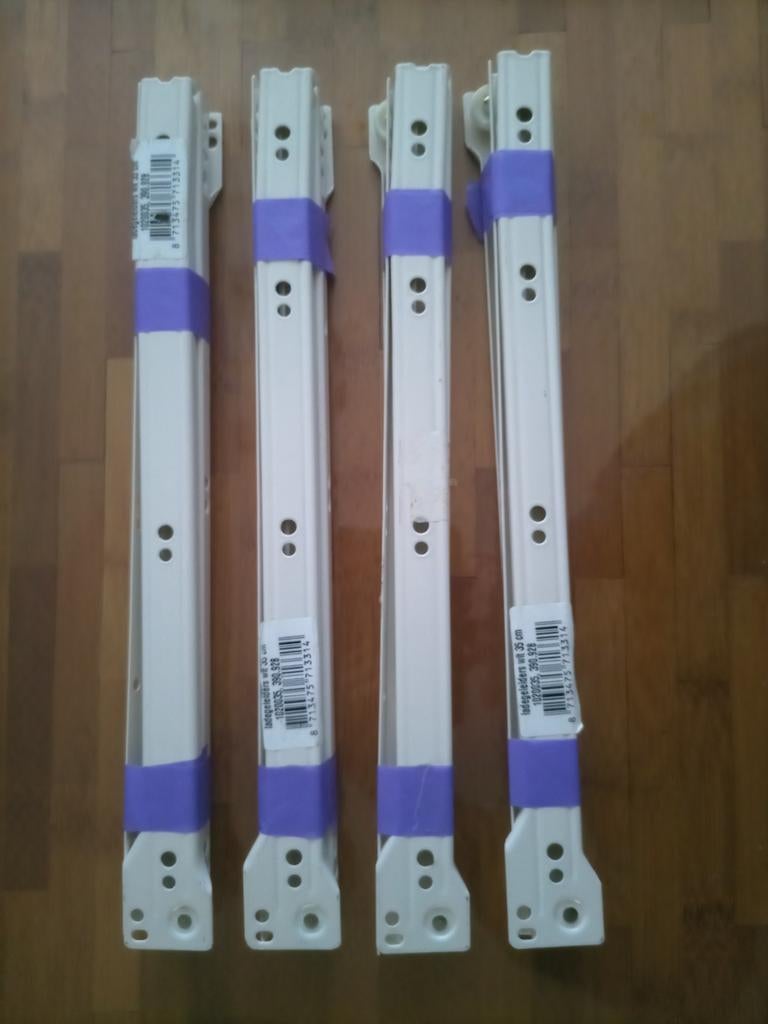 Ladegeleiders 35 cm - 4 stuks, Ophalen of Verzenden, Nieuw, 25 tot 50 cm, Metaal