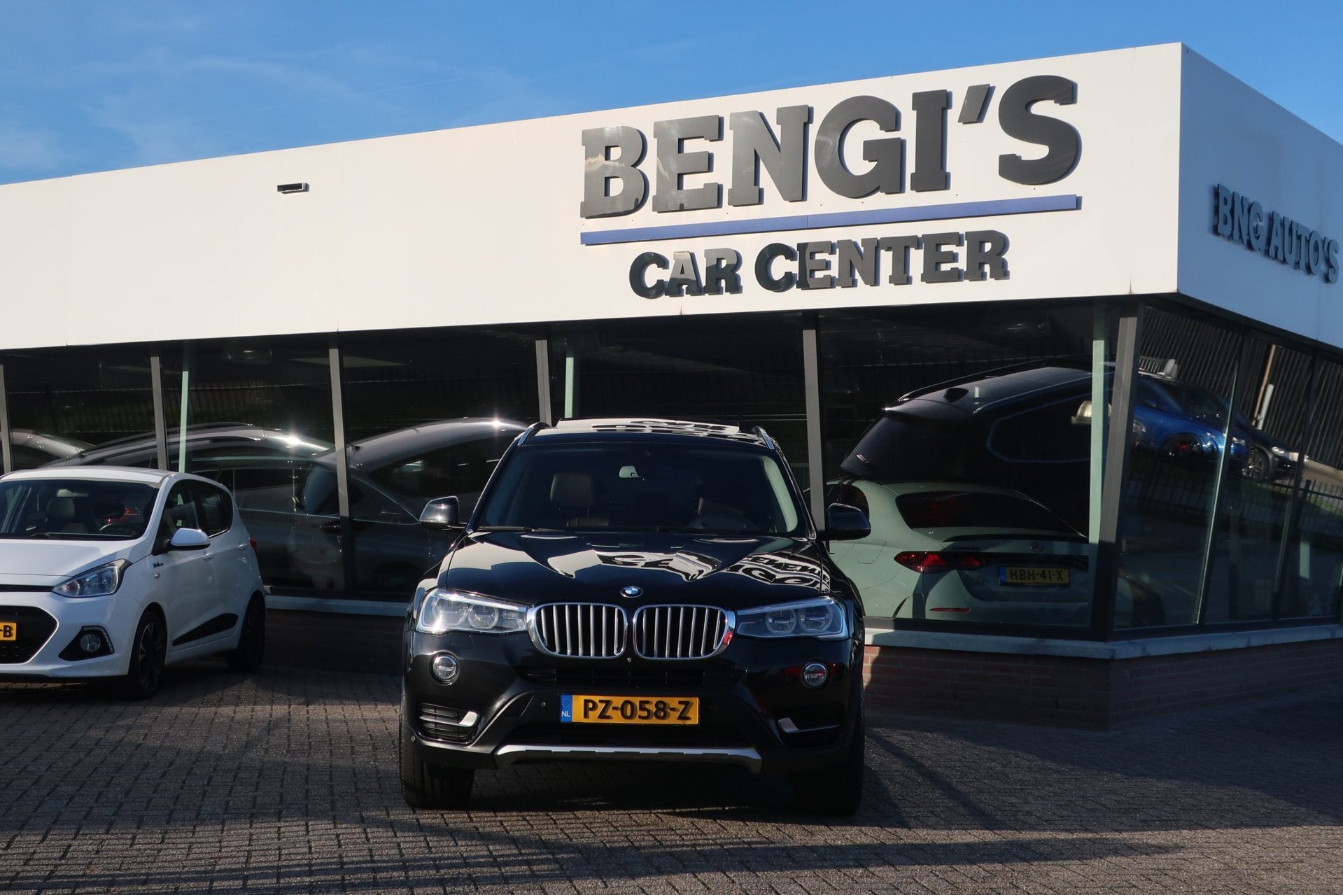 BMW X3 XDrive20d Centennial High Executive 2e EIG_LED_PANO_C, Dealer onderhouden, Euro 6, 2000 kg, Zwart