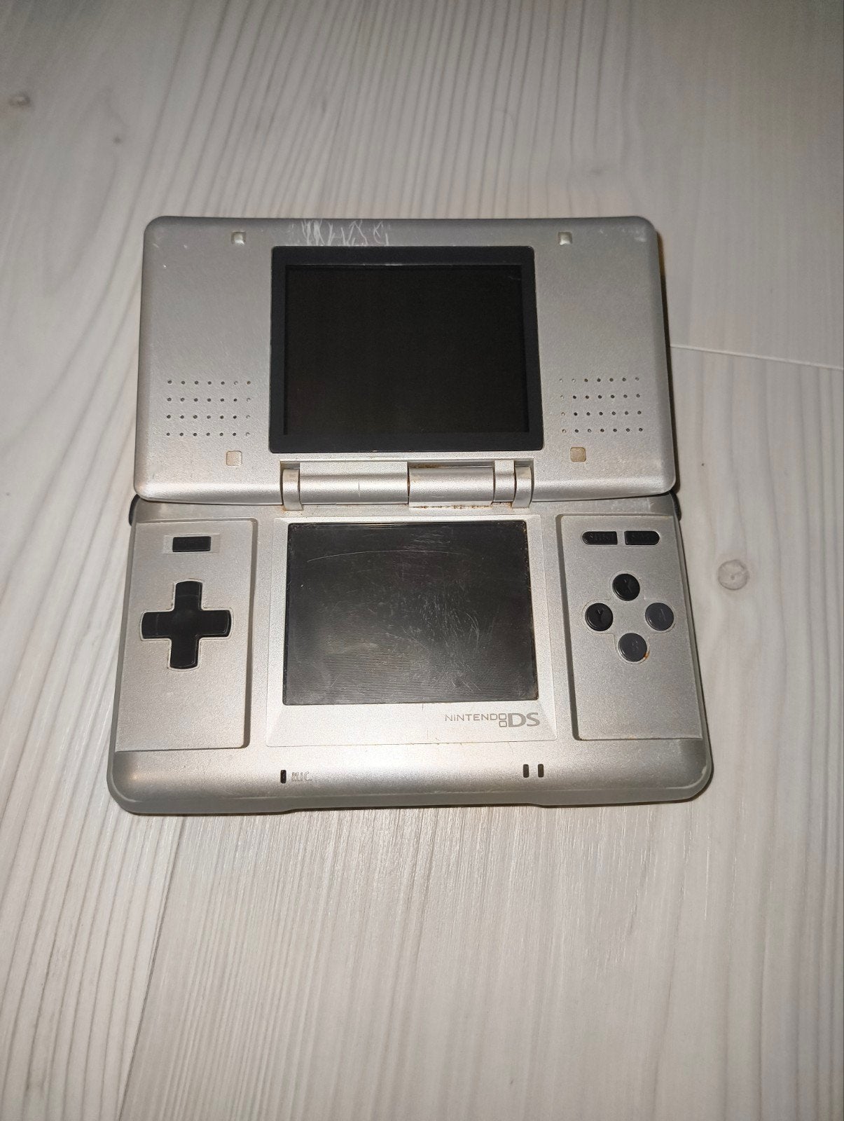 Nintendo DS  - Zilver - Mist stylus, Ophalen of Verzenden, Gebruikt, Zilver, DS Original of Phat