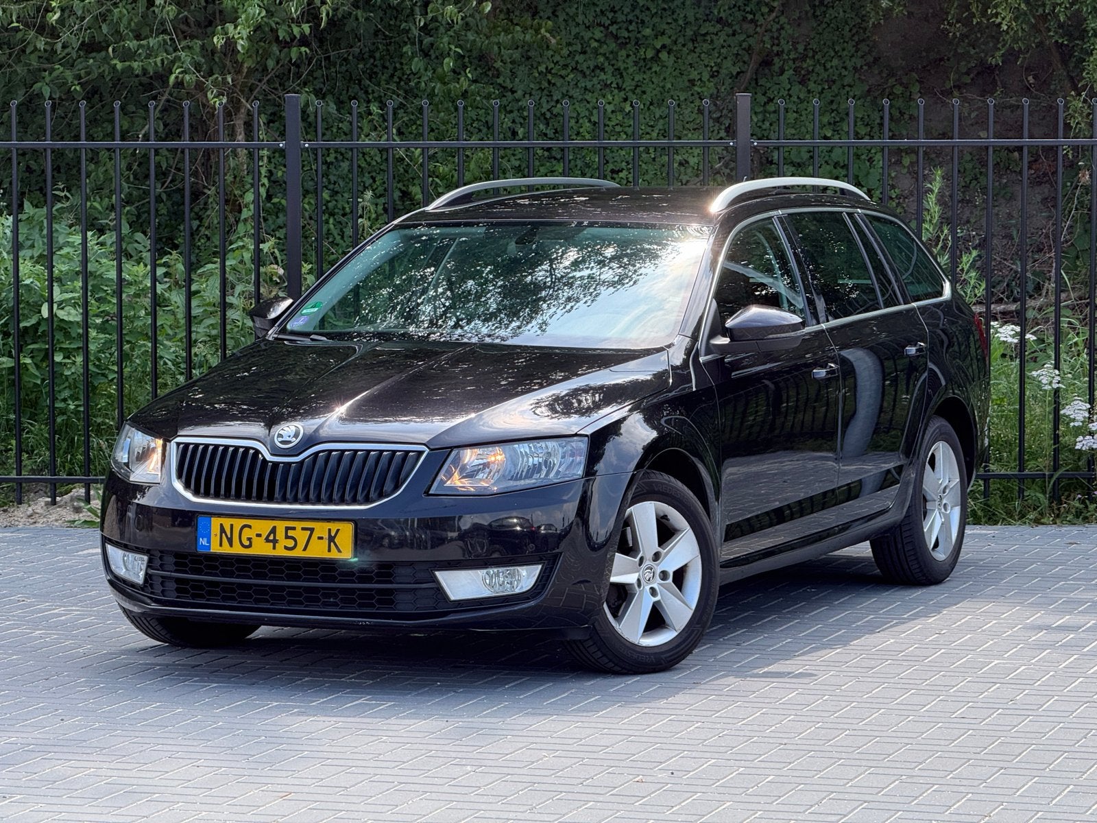 Skoda Octavia 1.4 TSI 110KW Combi 2016 Zwart, Auto's, Voorwielaandrijving, Stof, Zwart, 4 cilinders