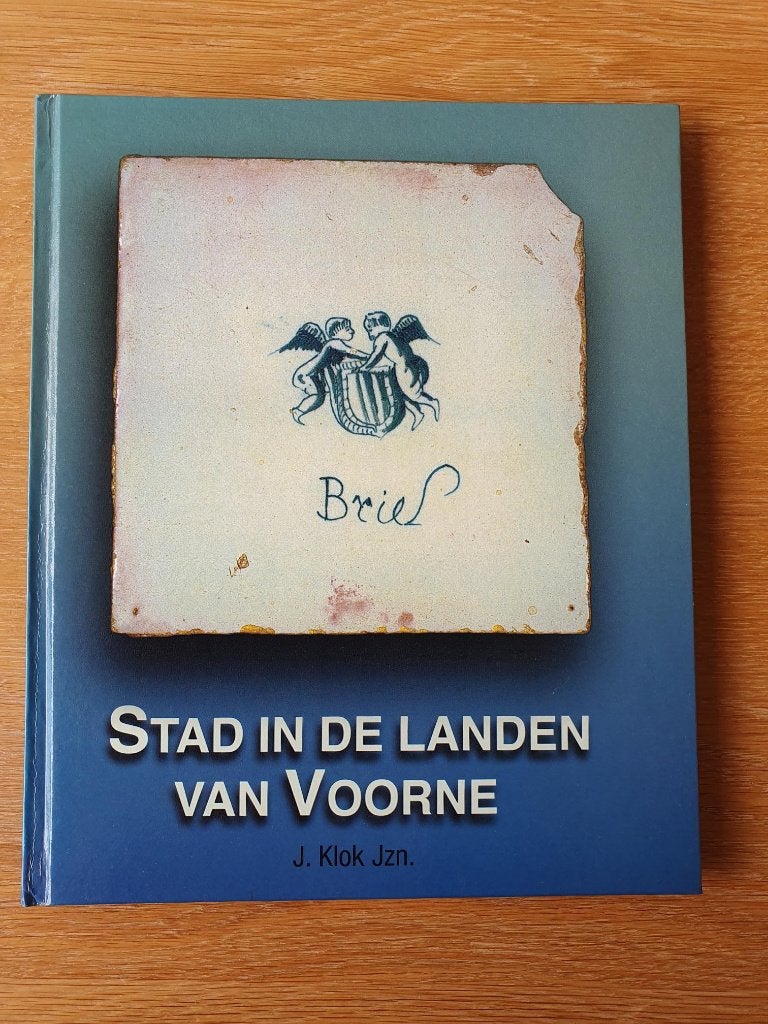 boek "stad in de landen van Voorne", Boeken, Gelezen, Ophalen of Verzenden, Jacques Klok Jzn, 17e en 18e eeuw