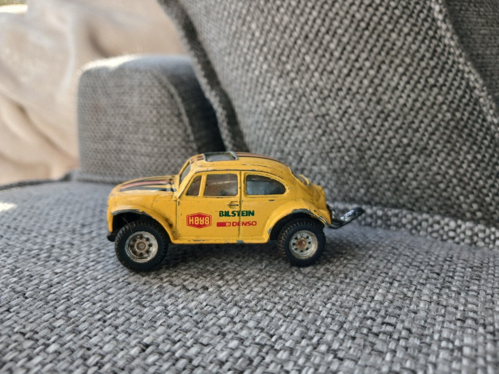 Volkswagen Baja Bug 1:64 - Maisto, Ophalen of Verzenden, Gebruikt, Auto