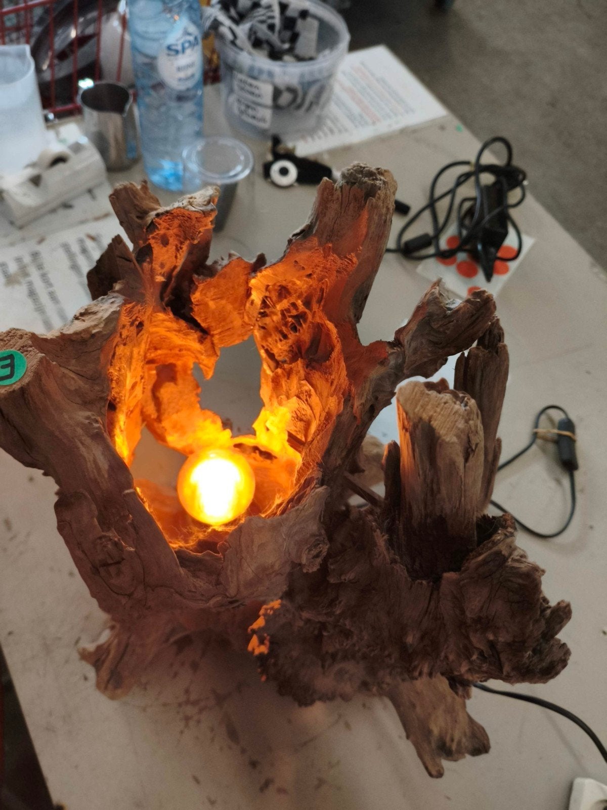 zeer aparte boomstronk lamp te koop, Ophalen