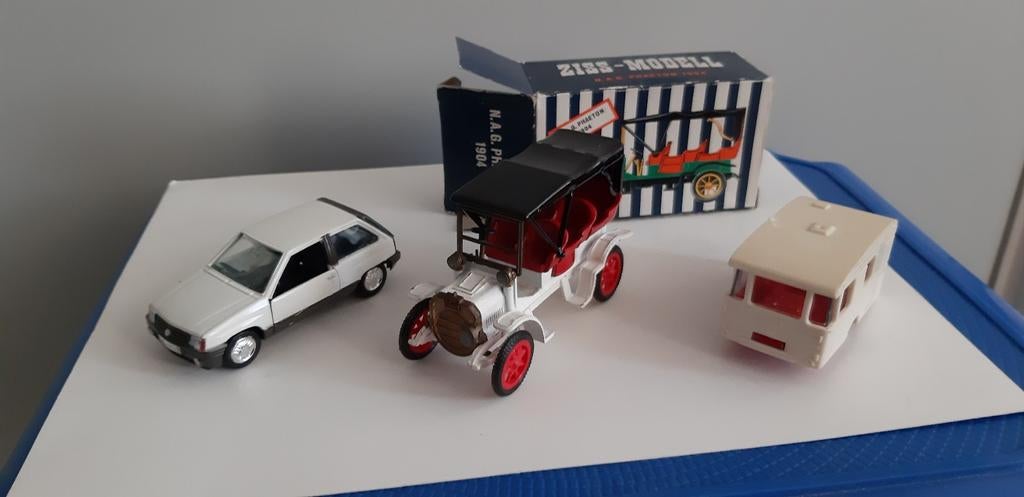 Lot modellen, Ophalen of Verzenden, Zo goed als nieuw, Auto