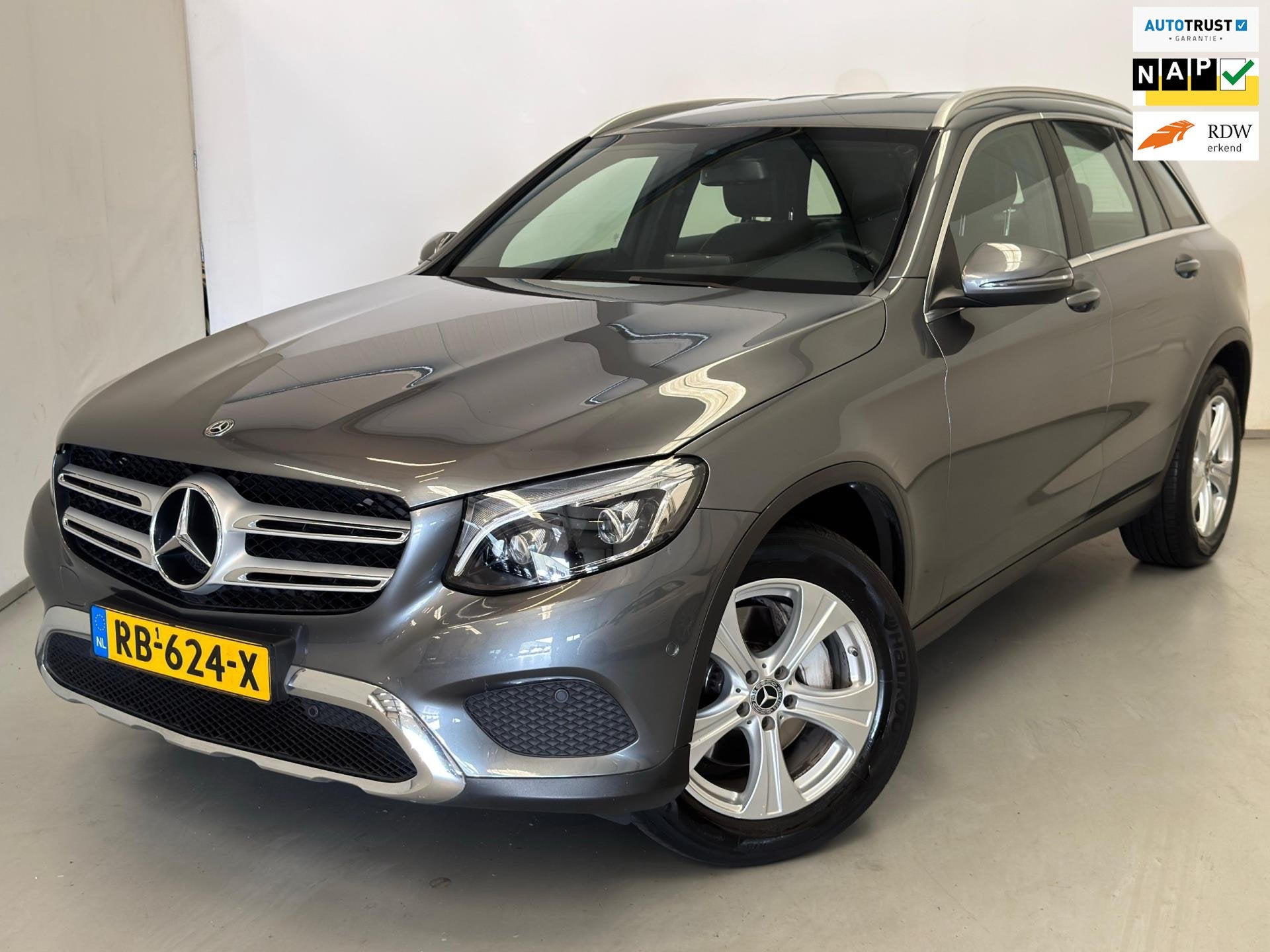 Mercedes-Benz GLC-klasse 220d 4Matic / NL-auto / Stoelverwar, Auto's, Automaat, Gebruikt, Origineel Nederlands, Diesel