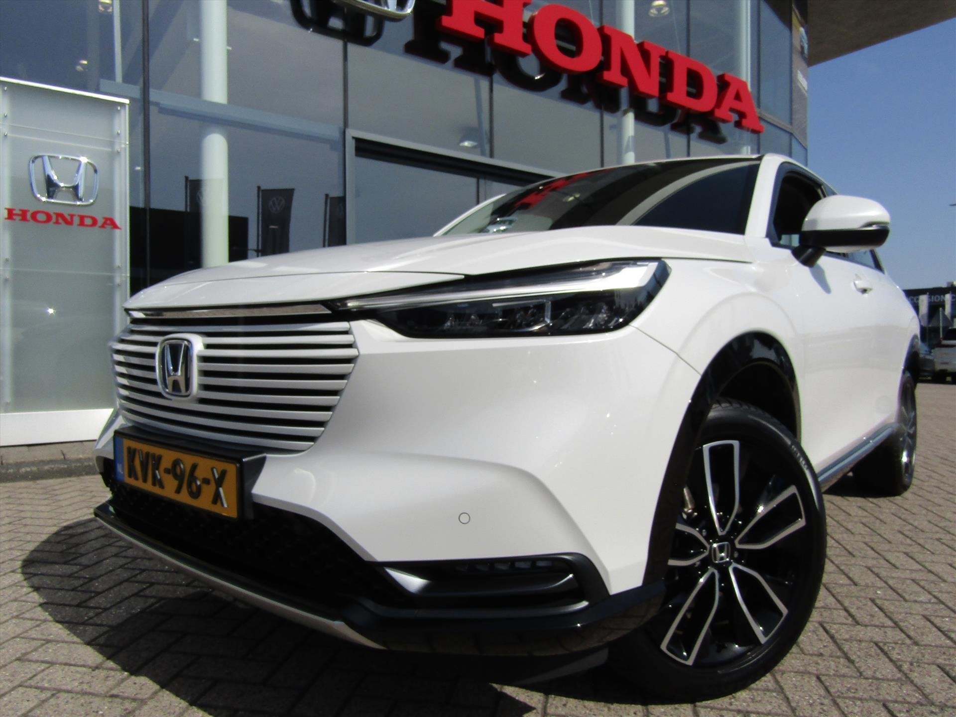 Honda HR-V 1.5 i-MMD 131pk CVT Advance, Allweatherbanden, Dealer onderhouden, Leder en Stof, Wit, Bedrijf