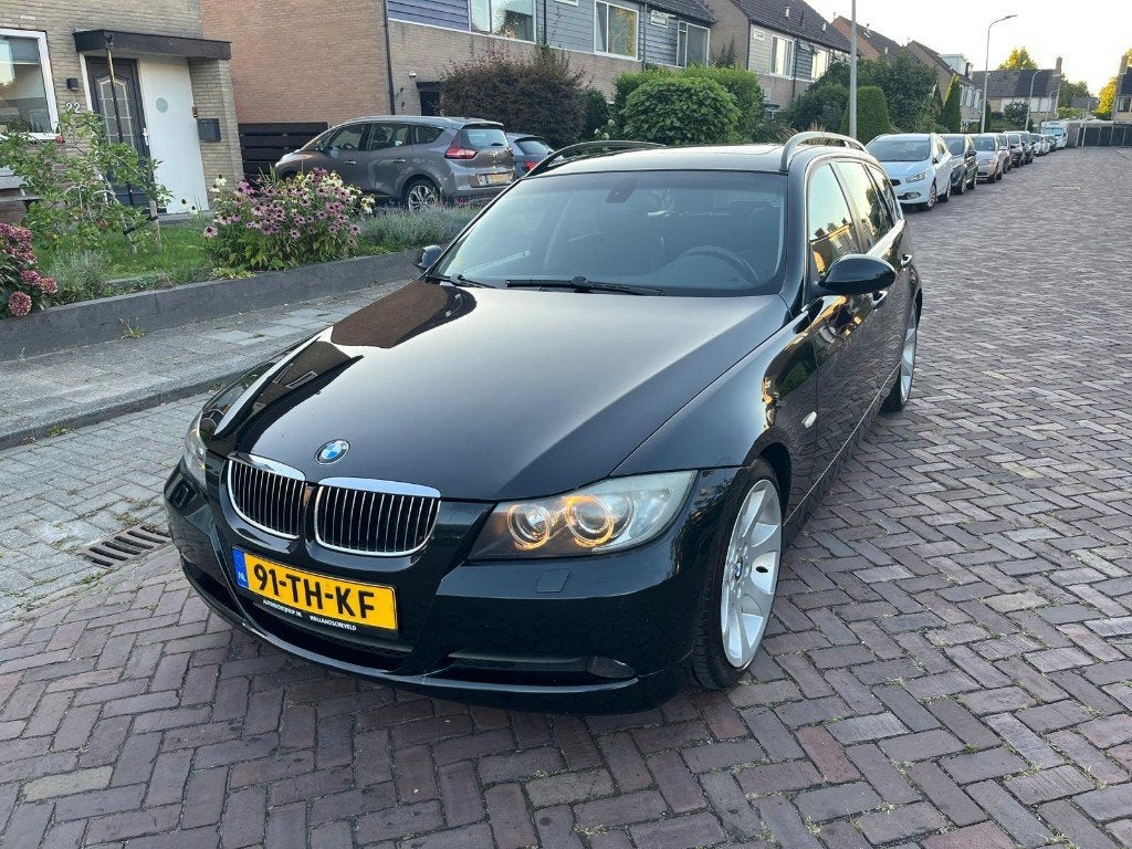 BMW 3-Serie 2.5 I 325 Touring 2006 Zwart, Auto's, BMW, Particulier, 3-Serie, ABS, Alarm, Automatische klimaatregeling, Centrale vergrendeling