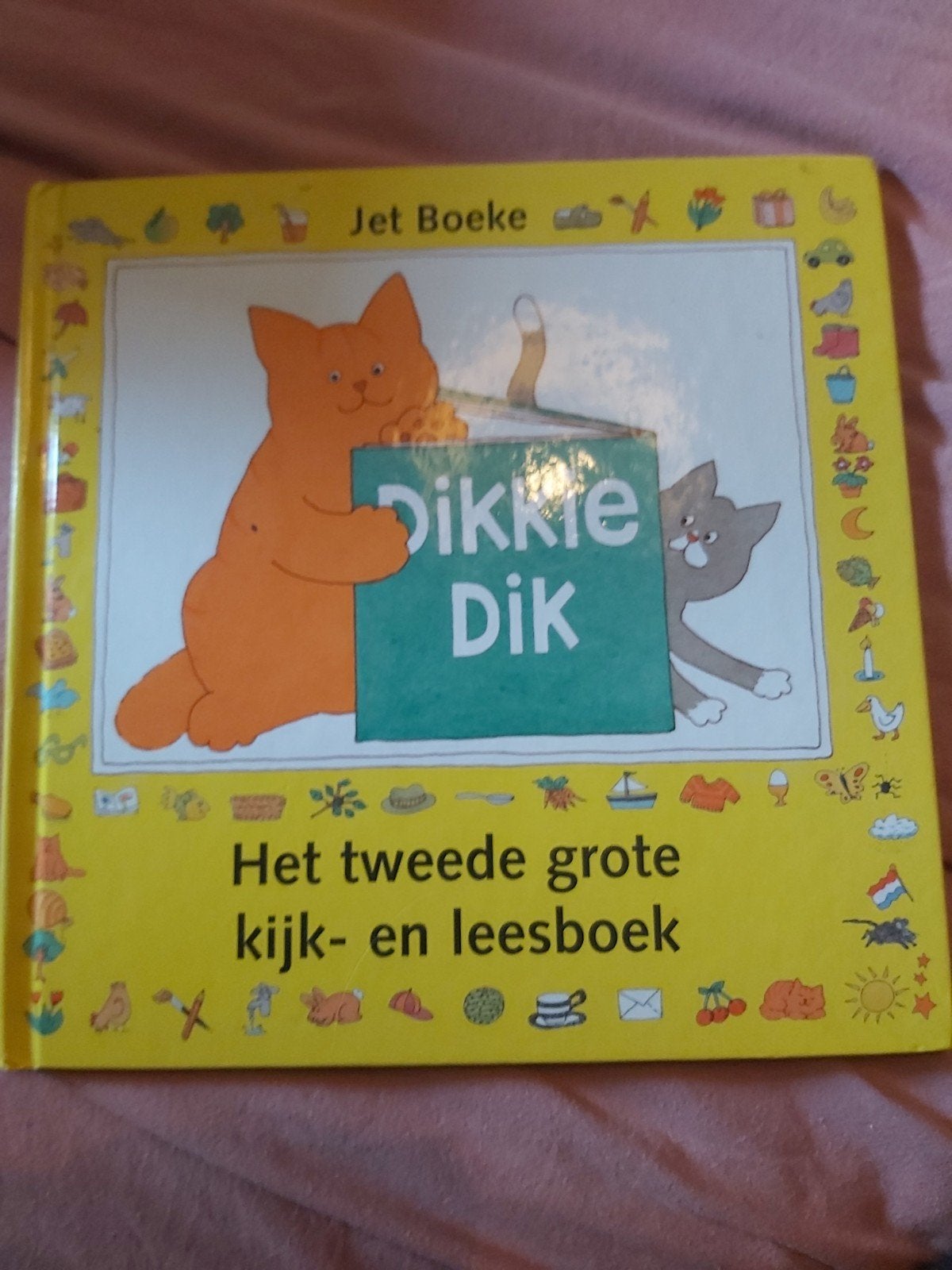 Dikkie Dik: Het tweede grote kijk- en leesboek, Ophalen