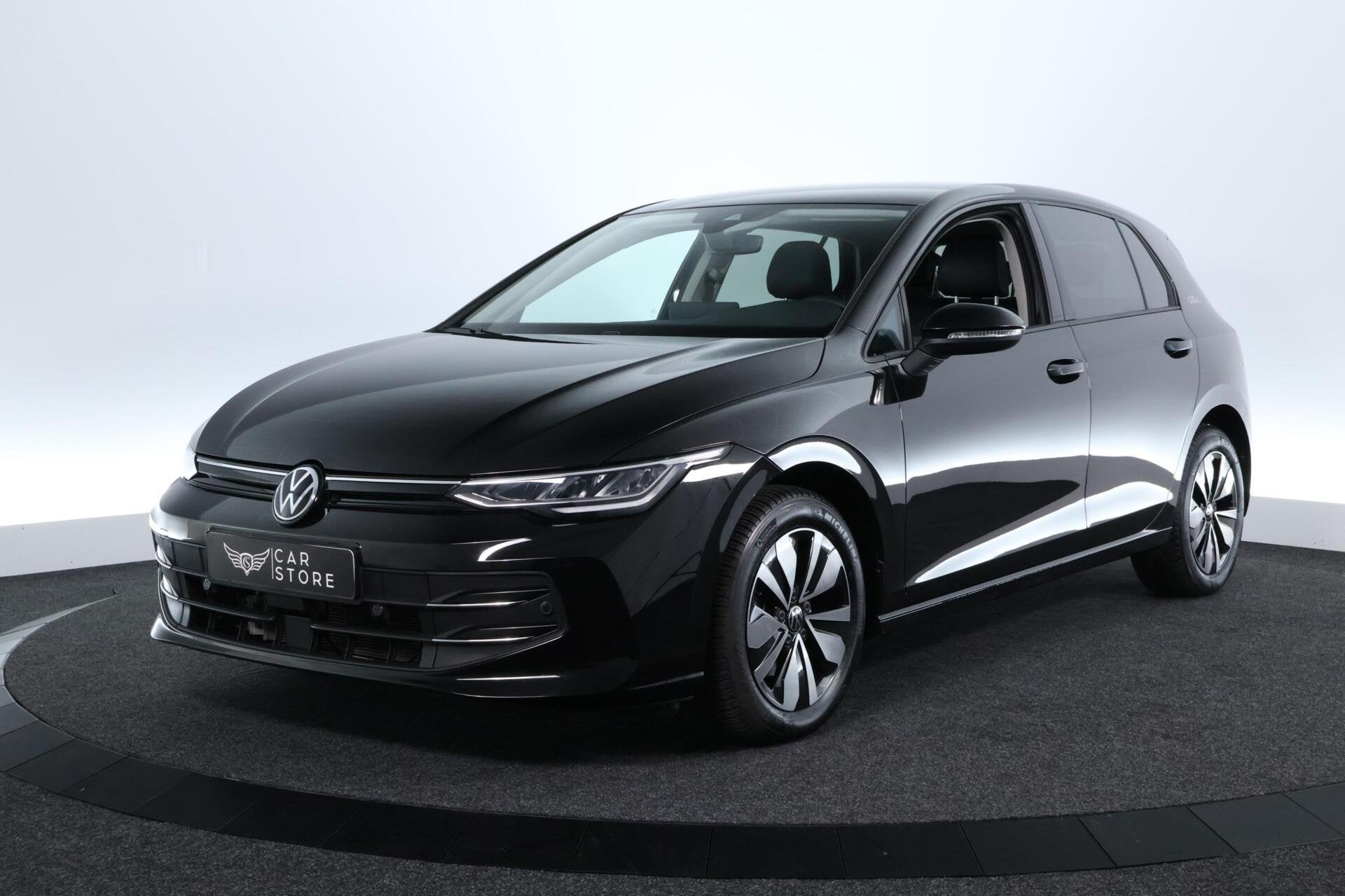 Volkswagen Golf 1.5 TSI |FACELIFT|ACC|LED|CARPLAY|PDC|ECC|CR, Voorwielaandrijving, Euro 6, 4 cilinders, Zwart