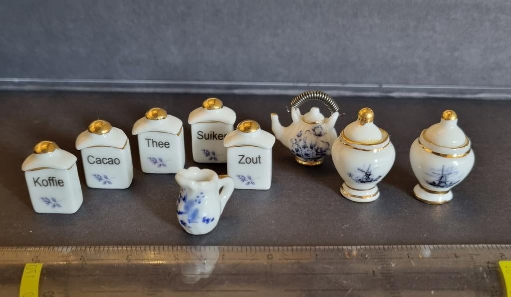 Miniatuur porselein set van 9 Schaal 1-12, Verzamelen, Ophalen of Verzenden, Zo goed als nieuw, Poppenhuis