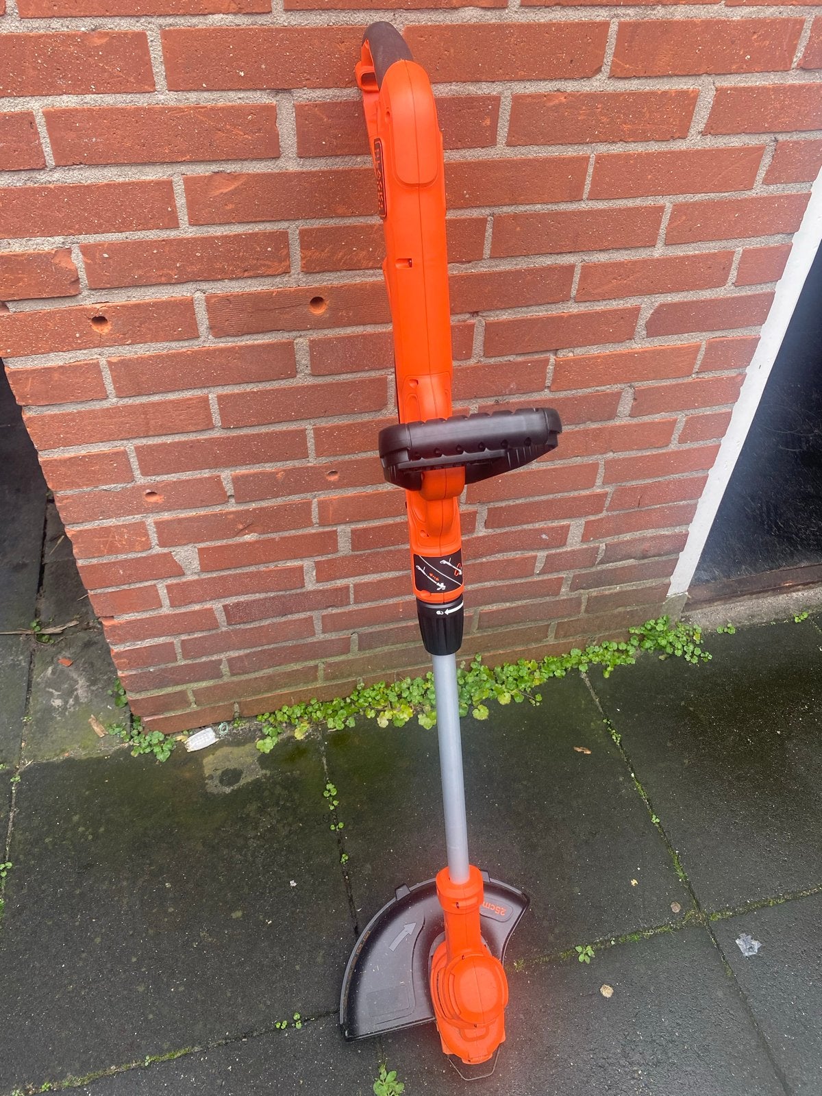 Black & Decker grastrimmer - Zo goed als nieuw, Tuin en Terras, Ophalen of Verzenden, Zo goed als nieuw, 30 tot 50 cm, Elektrisch