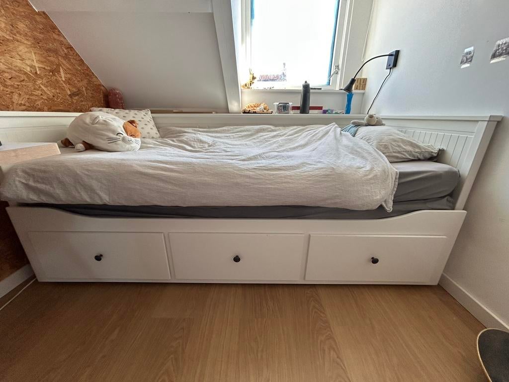 Hemnes ikea bed, Ophalen, 70 tot 85 cm, Zo goed als nieuw, Lattenbodem