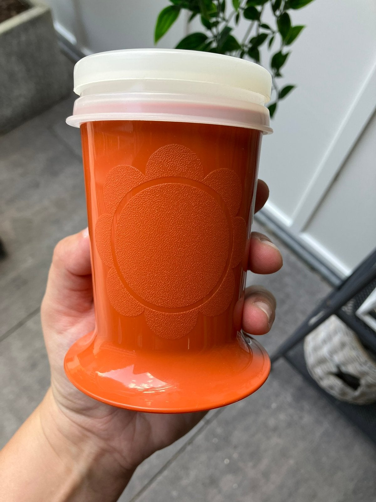 Tupperware opbergdoos oranje retro rond met deksel bloem, Ophalen of Verzenden, Zo goed als nieuw, Oranje, Schaal