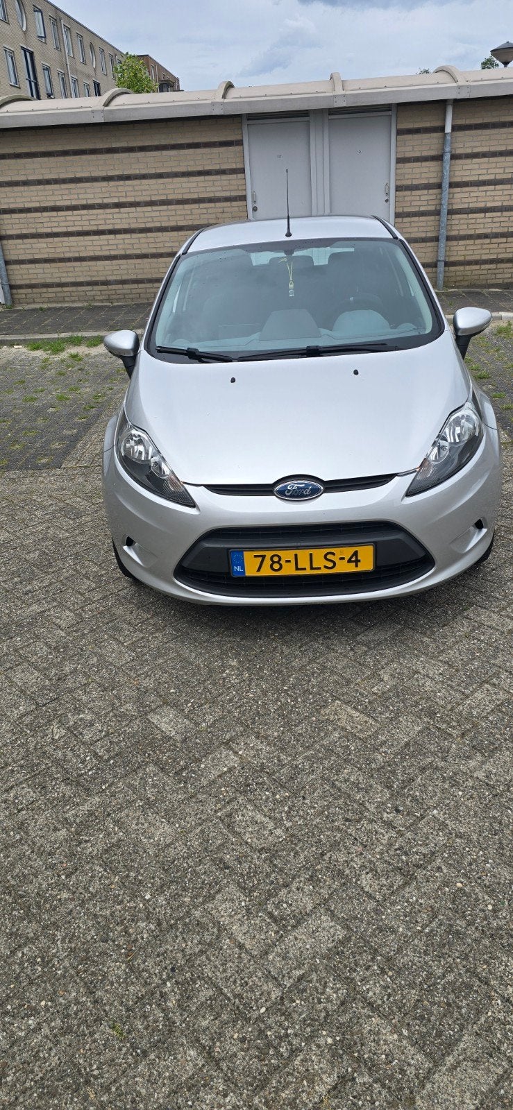 Ford Fiësta 1.25 44KW 5DR 2010 Grijs, Auto's, Ford, Voorwielaandrijving, 40 €/maand, 1242 cc, 4 cilinders