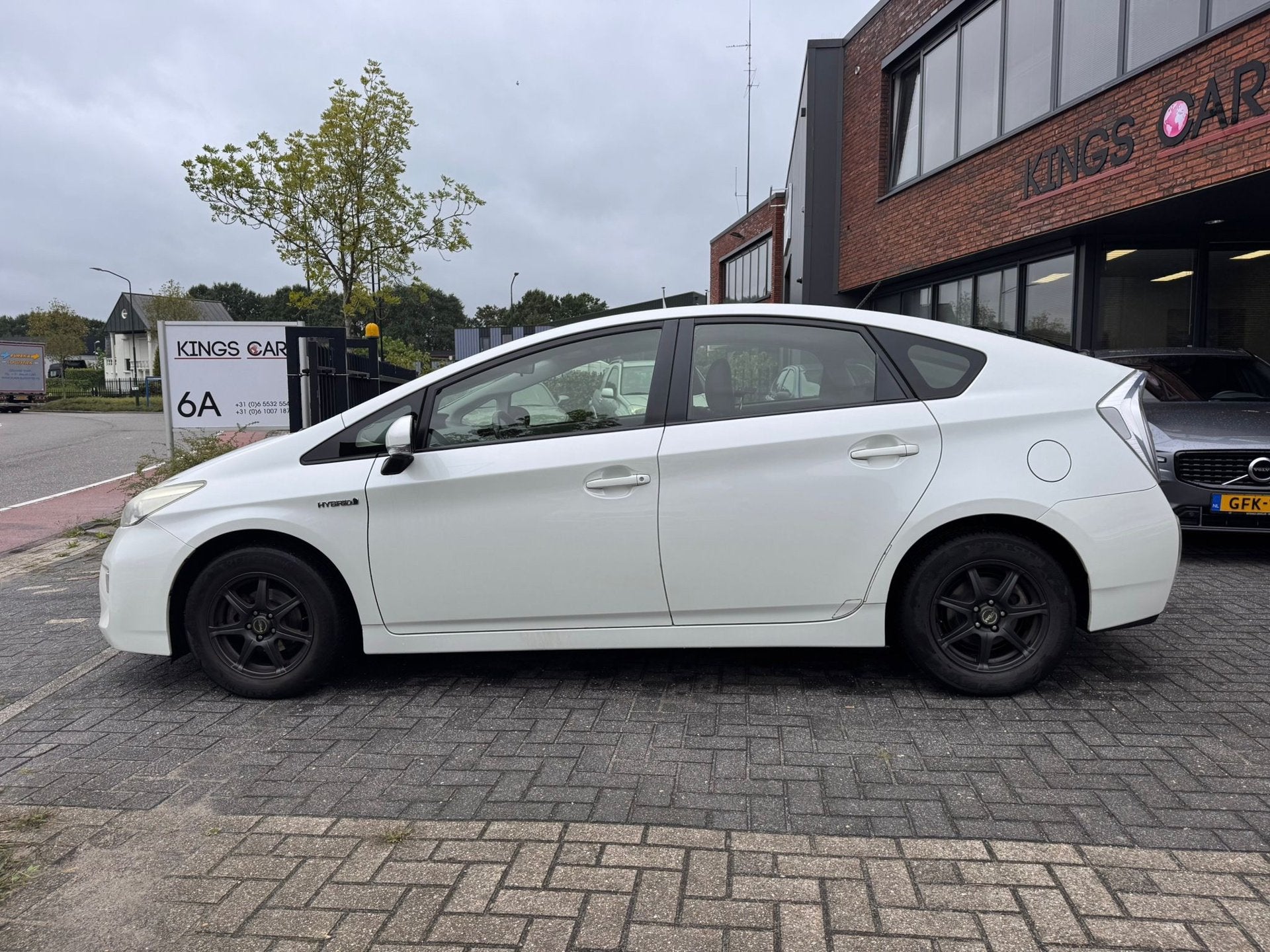 Toyota Prius 1.8 Business trekhaak half leer compleet dealer, Euro 5, Gebruikt, 1340 kg, 4 cilinders