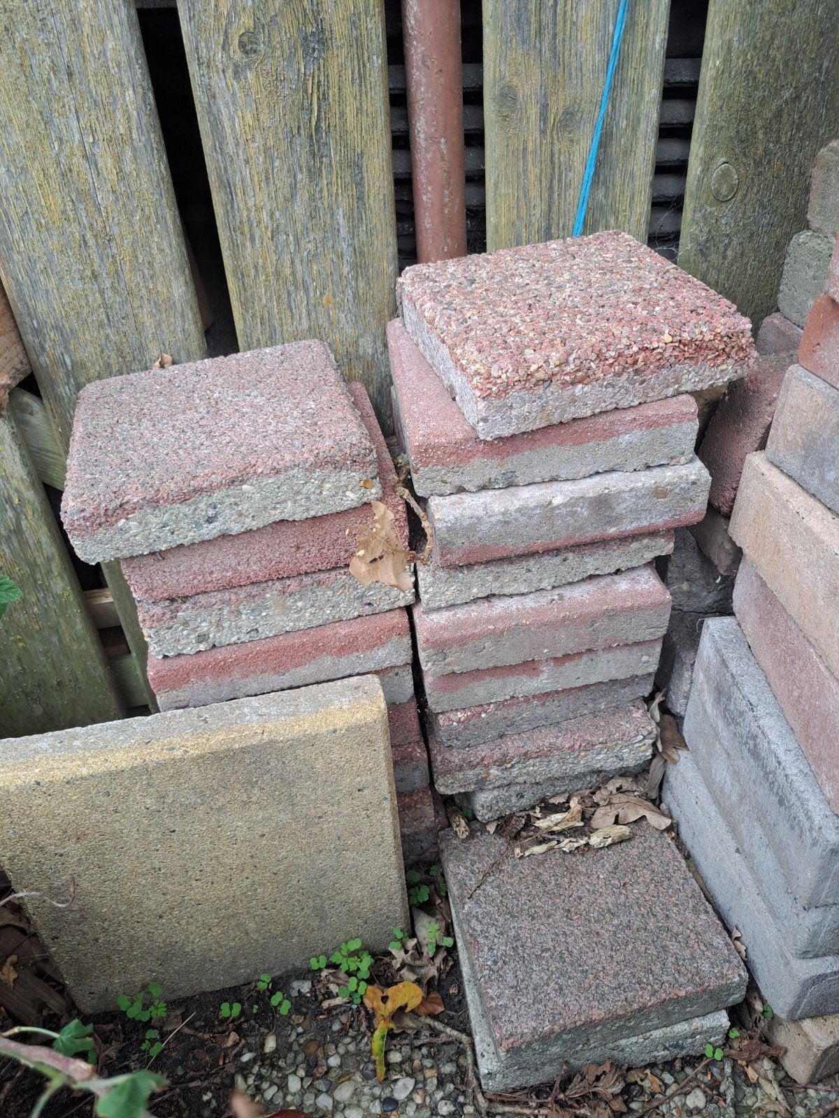 21 gebruikte terrastegels 20x20cm, Ophalen, Gebruikt, Minder dan 5 m², Beton