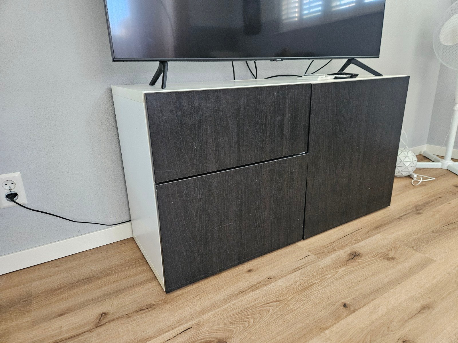 Besta tv meubel 2 stuks, Ophalen, Gebruikt, 100 tot 150 cm, 25 tot 50 cm
