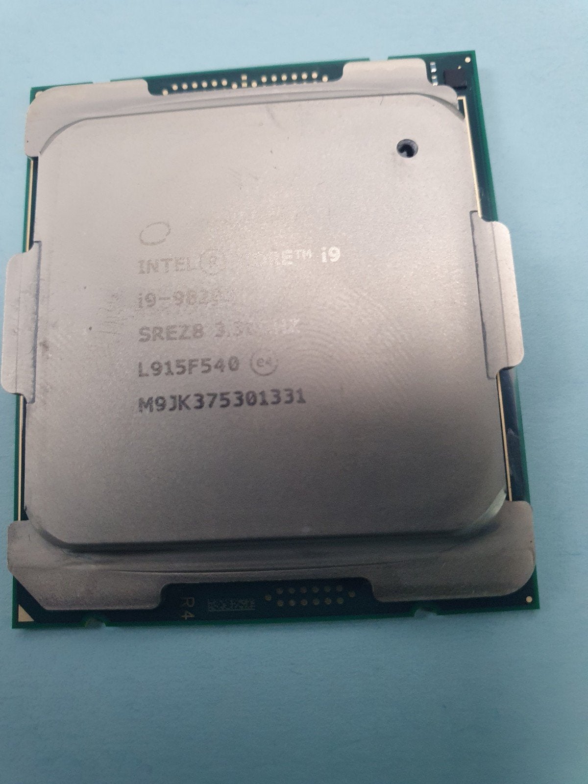 Intel Core i9-9820X Processor, Computers en Software, Intel Core i9-9820X, LGA 2066, Ophalen of Verzenden, Zo goed als nieuw