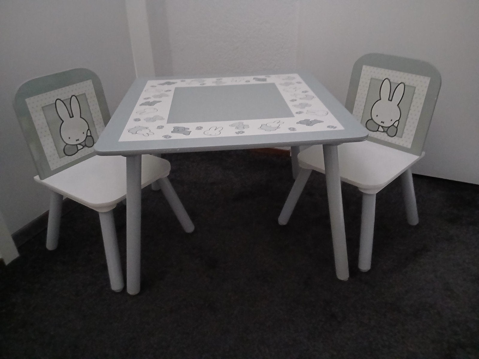 Nijntje kinderset tafel met stoeltjes, Kinderen en Baby's, Kinderkamer | Tafels en Stoelen, Ophalen, Gebruikt, Tafel(s) en Stoel(en)