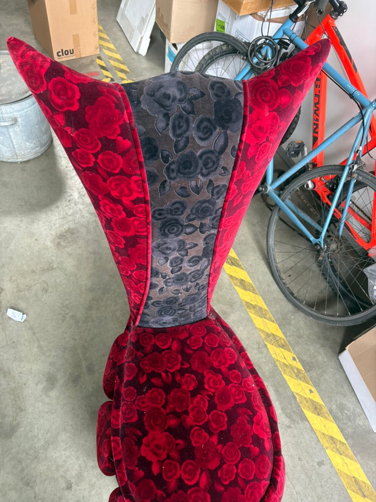 Originele Bretz Gaudi Design Fauteuil  Velours Leeuwenpoten, Huis en Inrichting, Ophalen of Verzenden, Zo goed als nieuw, 75 tot 100 cm