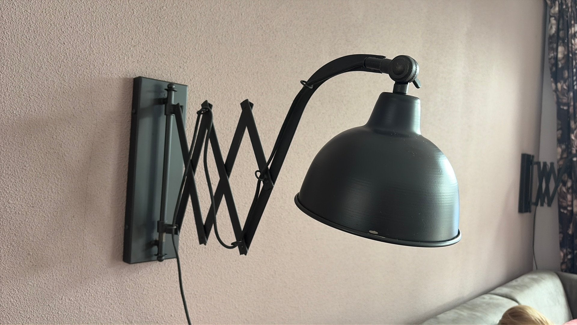 2 wandlampen, zwart, Ophalen, Zo goed als nieuw