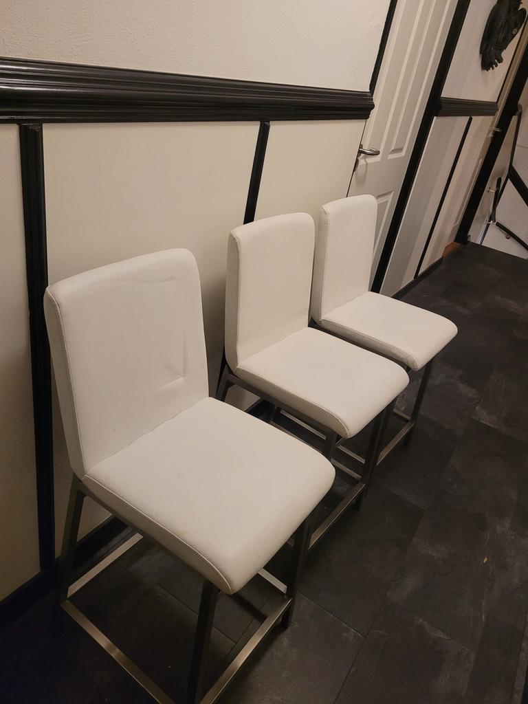 3 barkrukken / stoelen , stoel , barkruk , zie beschrijving, Huis en Inrichting, Barkrukken, Ophalen, Gebruikt, Met voetsteun