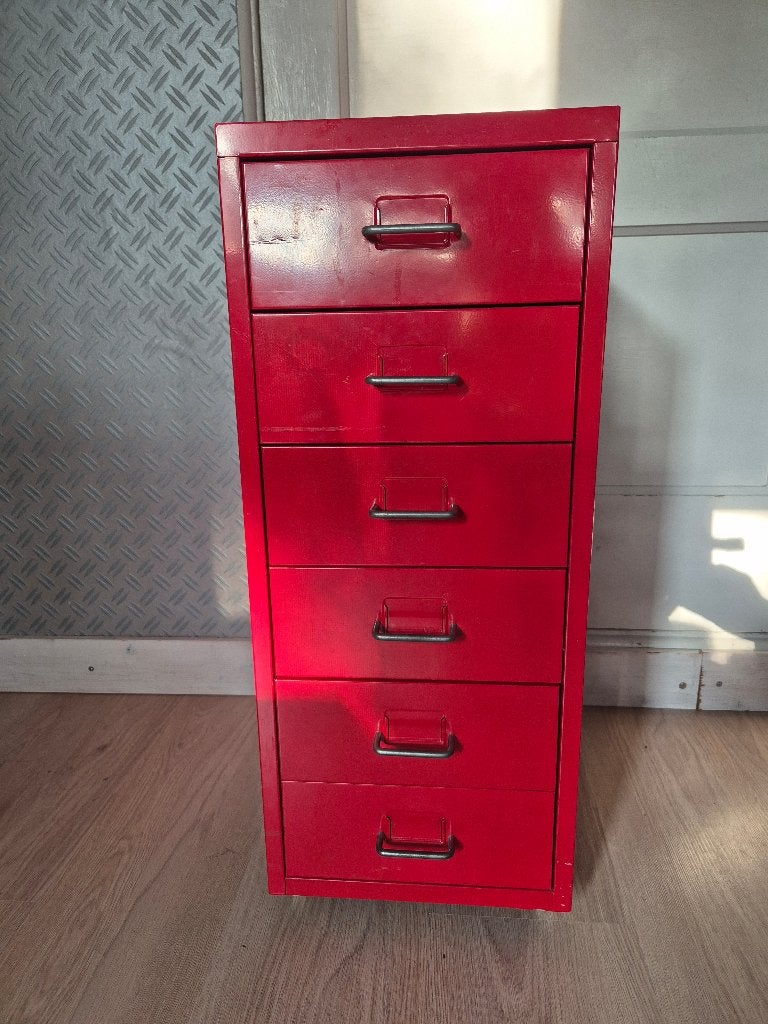 Helmer ladekast Ikea rood op wielen, Ophalen, Minder dan 50 cm, Gebruikt, 5 laden of meer