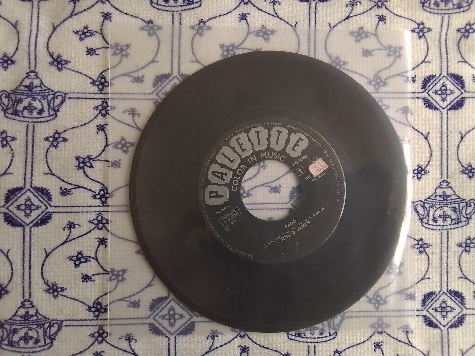 Jess & James                Fado, Ophalen of Verzenden, Zo goed als nieuw, 7 inch, Pop