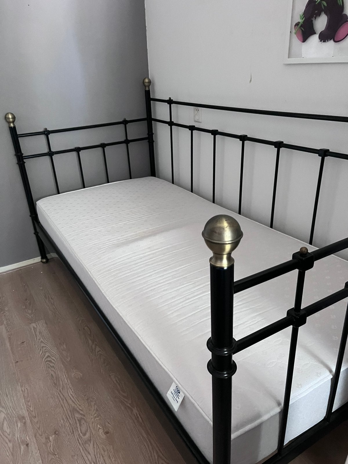 Een persoonsbed, Huis en Inrichting, Ophalen, 90 cm, Eenpersoons, Zwart