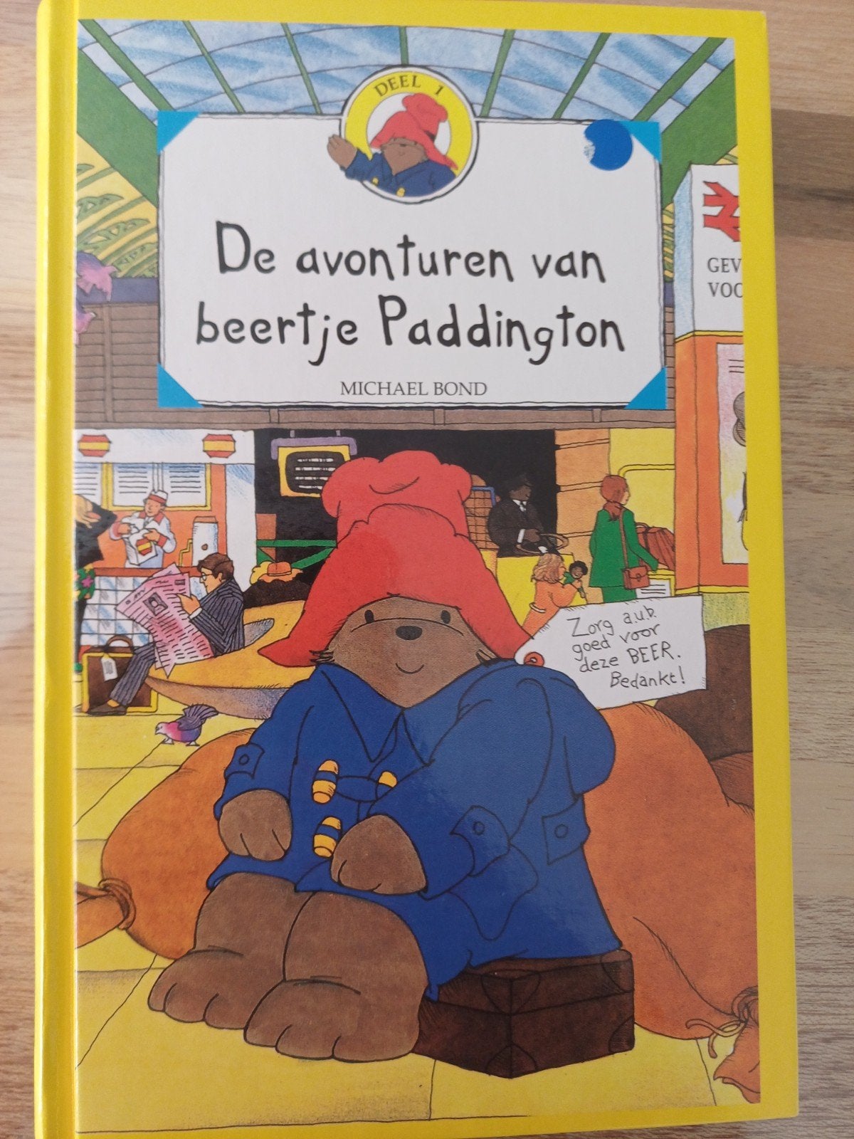 De avonturen  van BEERTJE Paddington. MICHAEL BOnd, Ophalen of Verzenden, Zo goed als nieuw, Eric Hill